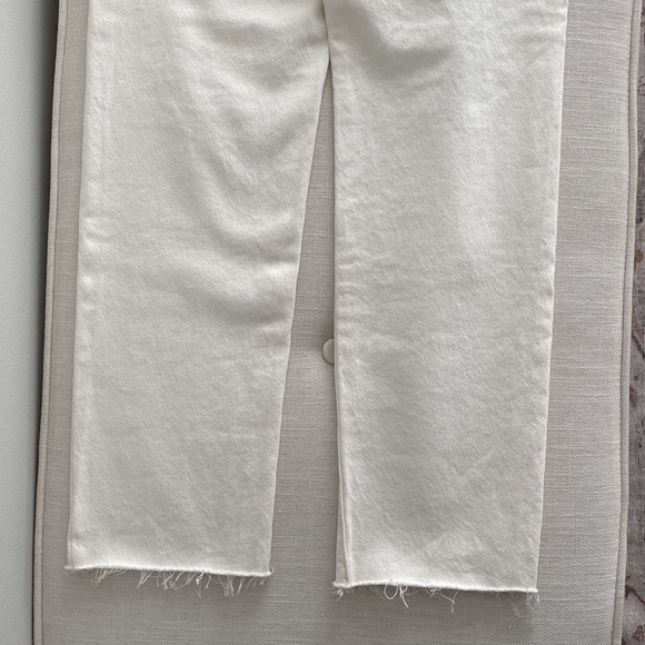 NWT LEVI'S Wedgie Straight Cream Distressed Jeans Size 26x28 - Picture 6 of 11